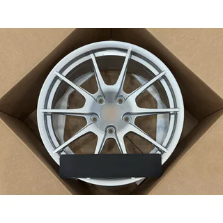 Taotut OEM R19 V4 -vanteet (4 kpl) kuva 2