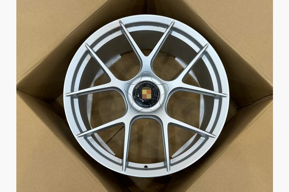Porsche 911 (992) 2018– Taotut OEM-vanteet R20 R21 V39 (4 kpl) Image