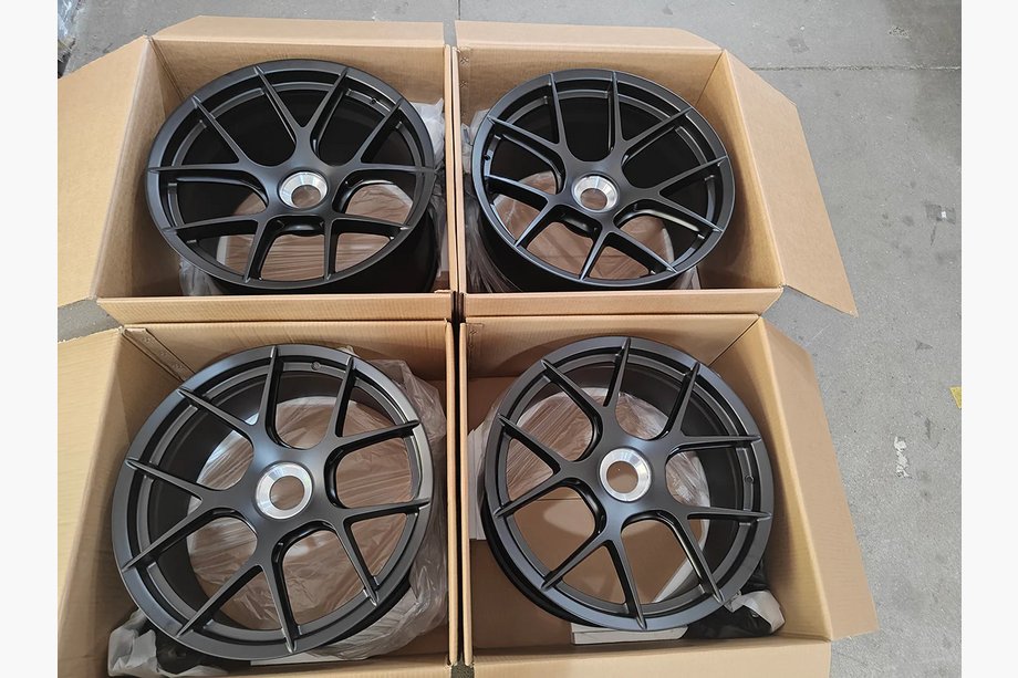 Porsche 911 (992) 2018– Taotut OEM-vanteet R20/R21 V43 (4 kpl) Kuva 7