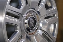Rolls-Royce Cullinan 2018– Taotut OEM-vanteet R22 V3 (4 kpl) kuva 3