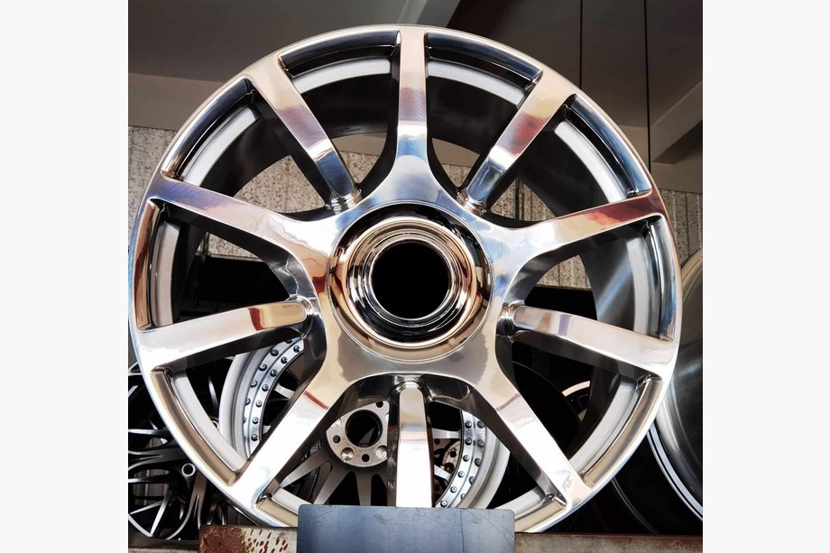 Rolls-Royce Cullinan 2018– Taotut vanteet OEM R24 V2 (4 kpl) Image