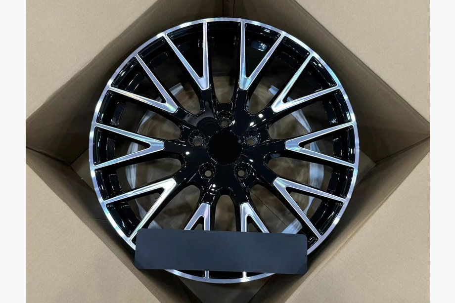 Porsche Panamera 2023– Taotut OEM-vanteet R21 V4 (4 kpl) Image
