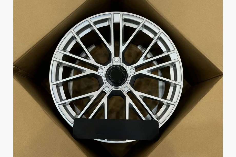 Porsche Panamera 2023– Taotut OEM-vanteet R21 V8 (4 kpl) Image