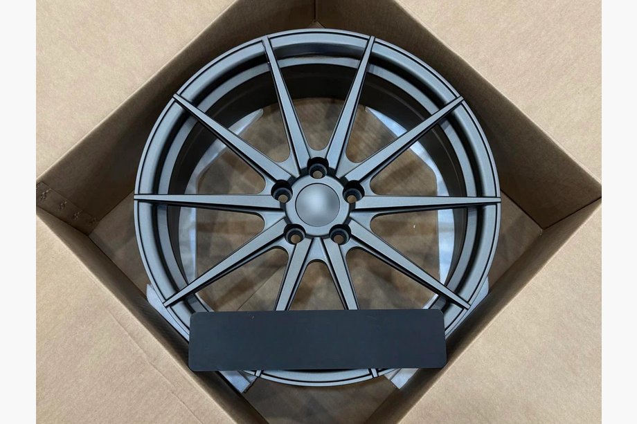 Skoda Superb 2015–2024 Taotut OEM-vanteet R19 (4 kpl) Image