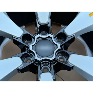 Taotut OEM-vanteet R20 V2 (4 kpl) kuva 4