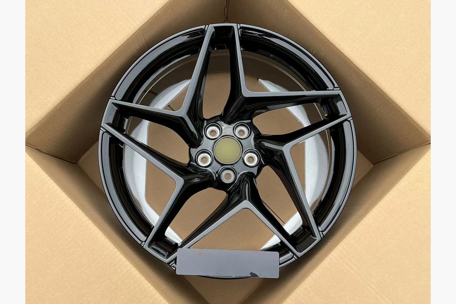 Ferrari 360 Taotut OEM-vanteet R19 V1 (4 kpl) Image