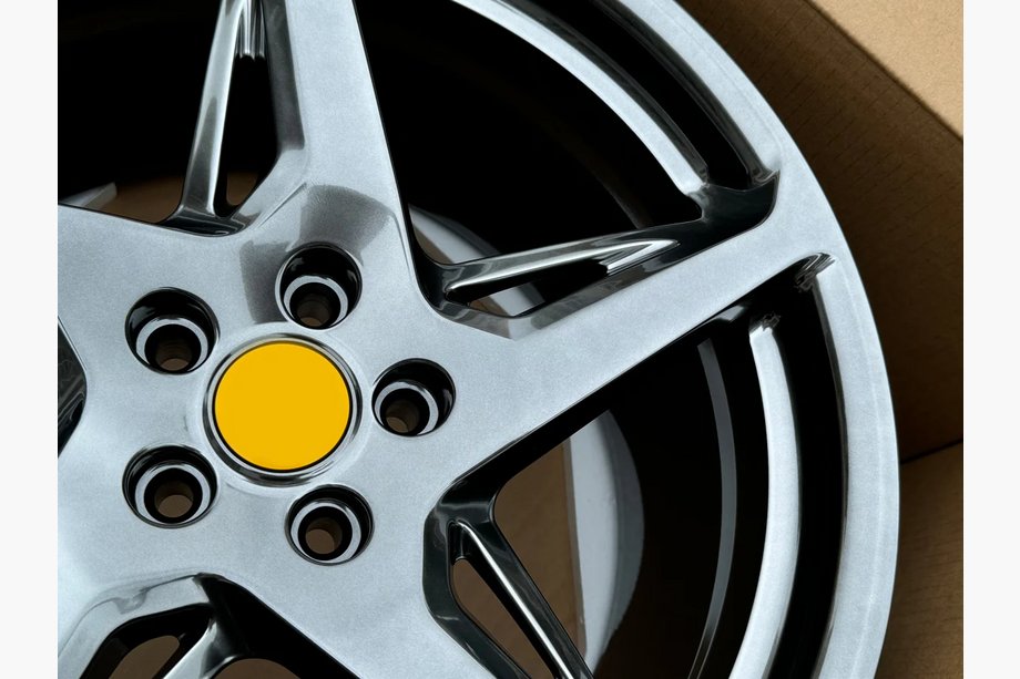 Ferrari 348 Taotut OEM-vanteet R19 (4 kpl) Kuva 10