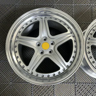 OEM taotut vanteet R20/R21 (4 kpl) kuva 1
