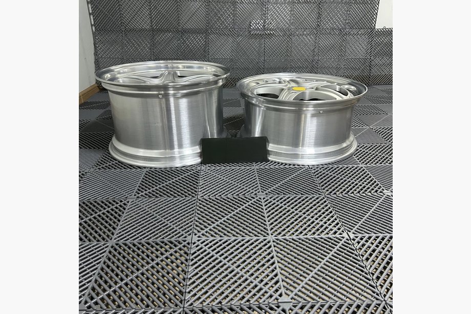 Ferrari 575M Maranello OEM taotut vanteet R20/R21 (4 kpl) Kuva 5