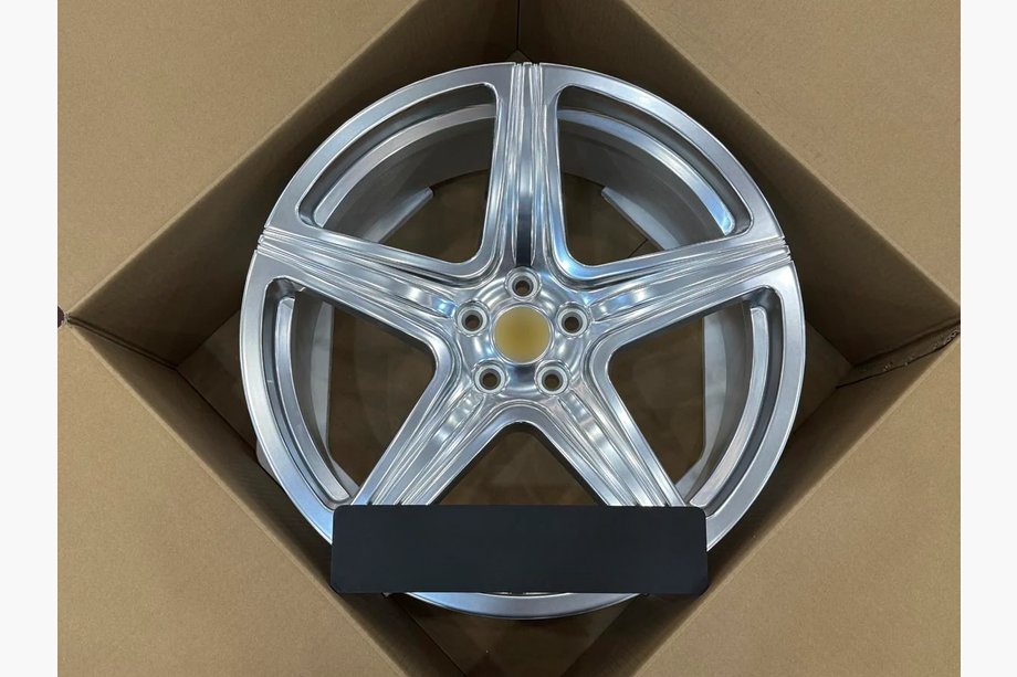 Ferrari 550 Taotut OEM-vanteet R20 V2 (4 kpl) Image