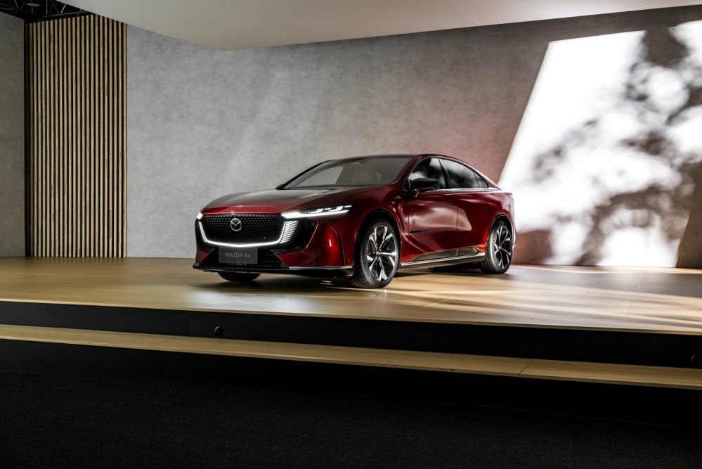 Mazda 6e -katsaus: Tekniset tiedot, varustelu ja kuvat