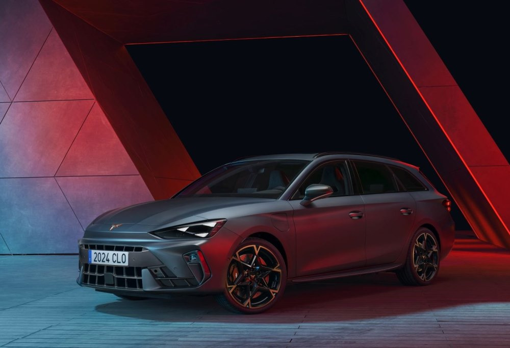 Cupra Leon Sportstourer 2024 -koeajo: dynaaminen farmari