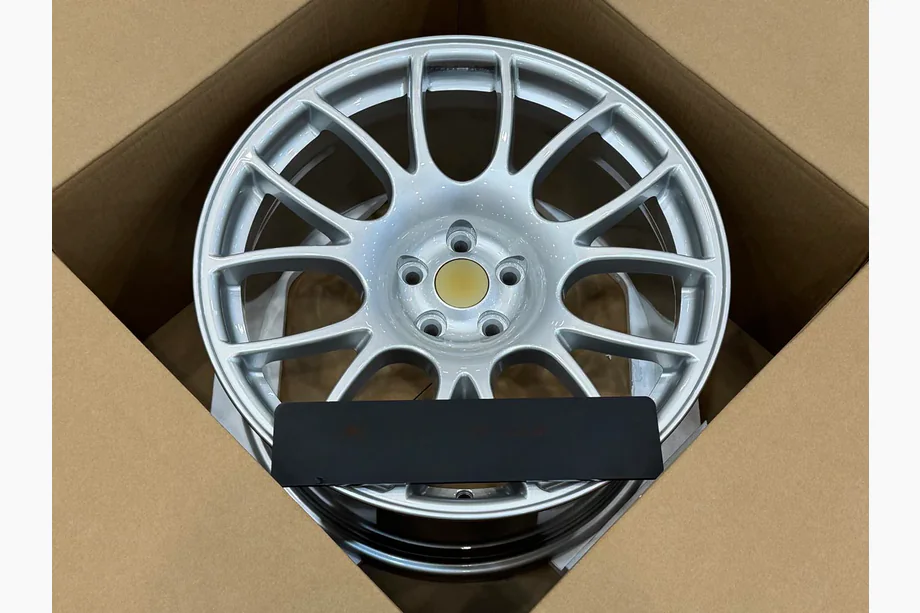 Lexus LFA 2010–2013 Taotut vanteet OEM R20 V7 (4 kpl) Kuva 2