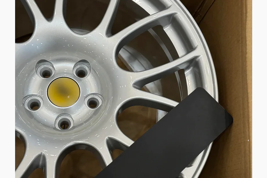 Lexus LFA 2010–2013 Taotut vanteet OEM R20 V7 (4 kpl) Kuva 8