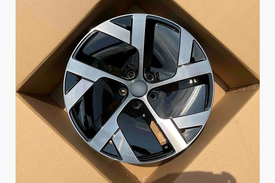Lucid Air Taotut OEM-vanteet R19 V1 (4 kpl) Image