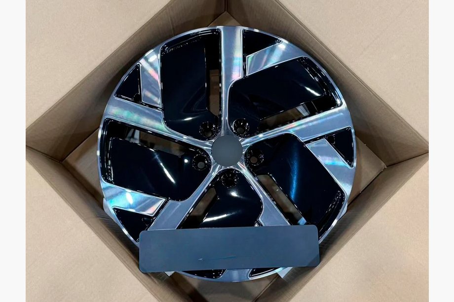 Lucid Air Taotut OEM R19 V4 -vanteet (4 kpl) Image