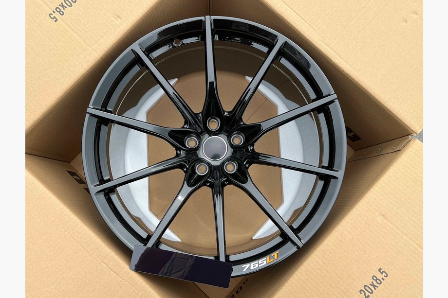 McLaren 765LT OEM-taotut vanteet R19 R20 V1 (4 kpl) Image