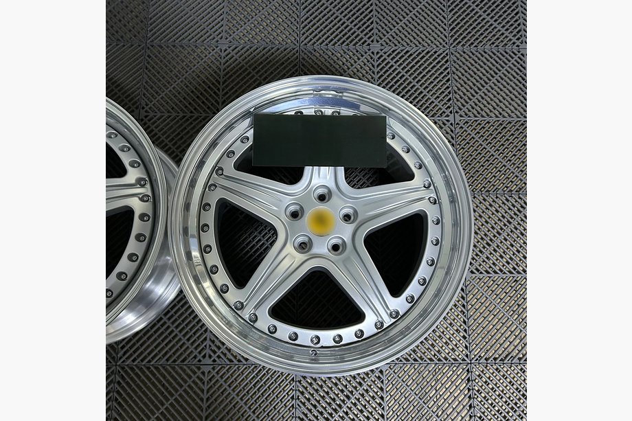 Ferrari 456 Taotut OEM-vanteet R19 (4 kpl) Image