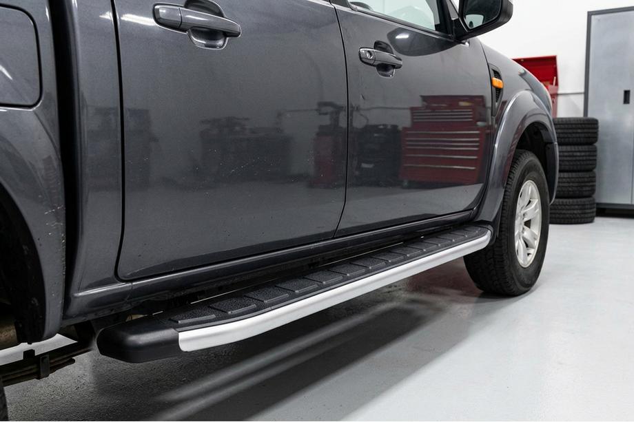 Mazda BT-50 2007–2012 Fullmond sivuaskelmat (2 kpl, alumiini) Image