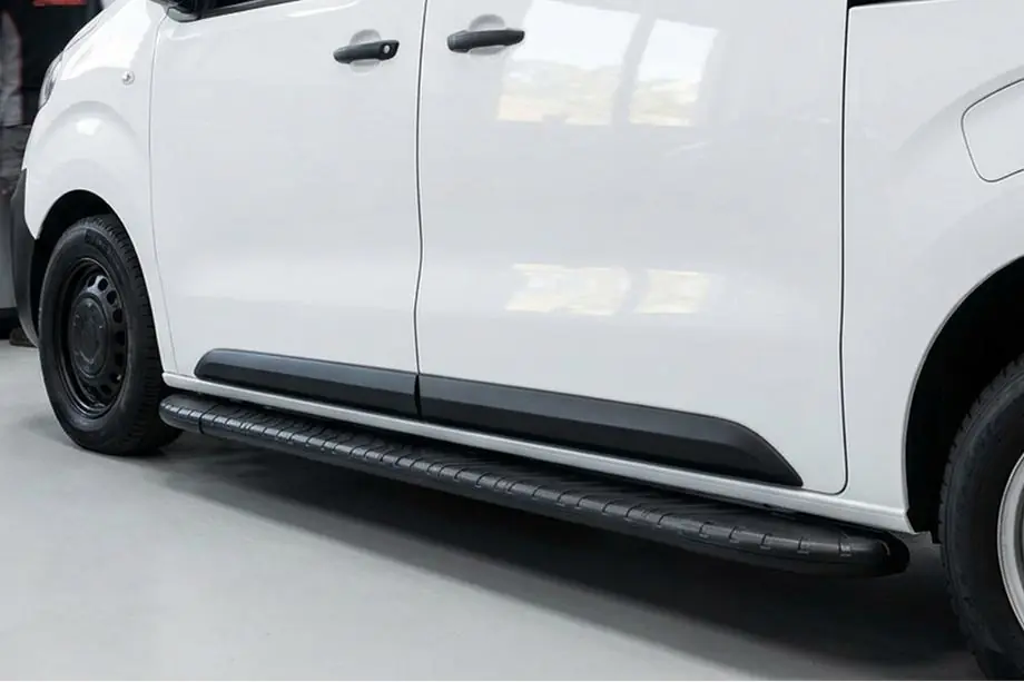 Fiat Scudo 2022– Bosphorus Black sivuastinlaudat (2 kpl, alumiini) Image