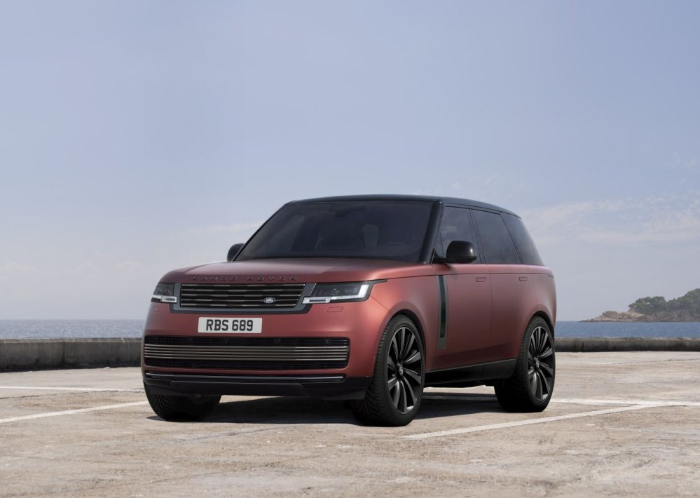 Range Rover SV P530 -koeajo: ylellisyyden ja voiman huipulla