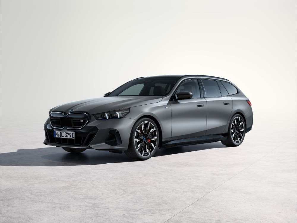 BMW i5 Touring M60 xDrive 2024: Sähköfarmarin koeajo