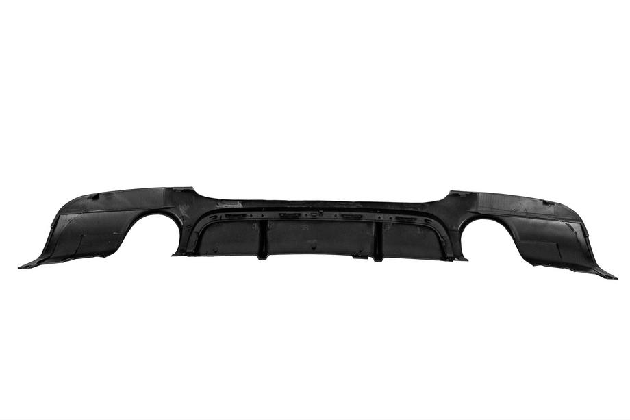 BMW 3-sarja E90/E91 2005–2011 Takapuskurin diffuusori kaksipuoliselle yksittäiselle pakoputkelle (M-Sport, ABS) Kuva 6