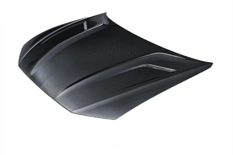 Audi A6 C8 2018–2025 Konepelti RS6:lle (dry carbon) Image
