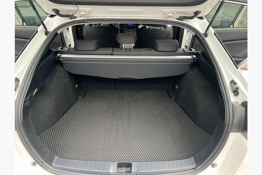 Toyota Prius 2015–2022 EVA-tavaratilan matto (LB, musta) Image