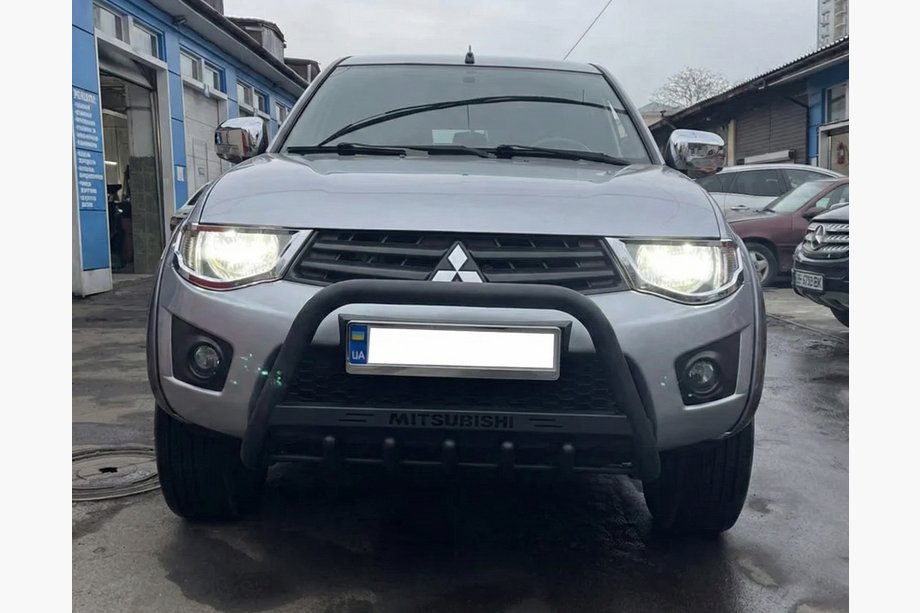 Mitsubishi L200 2006–2015 Karjapuskuri WT004 Black (ruostumaton teräs) Image