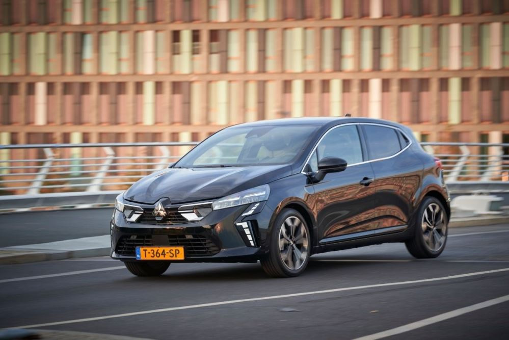 Mitsubishi Colt 2023–2025: kattava katsaus kuvin ja teknisin tiedoin