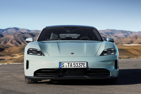 Koeajo: Porsche Taycan Turbo 2024 (Y1A) – sähkösedan huippudynamiikalla