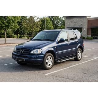 RedLine V1 sivuportaat (2 kpl, alumiini) Mercedes ML W163 1997–2005 kuva 1