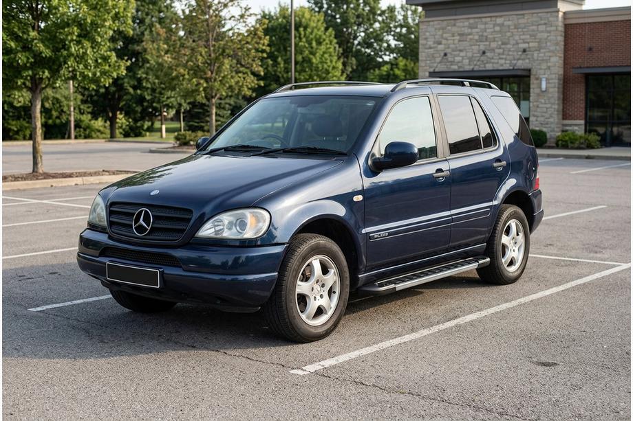 Mercedes ML W163 1997–2005 RedLine V1 sivuportaat (2 kpl, alumiini) Image