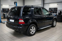 Mercedes ML W163 1997–2005 Line-astinlaudat (2 kpl, alumiini) kuva 1