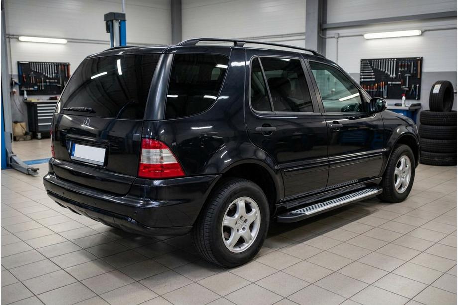 Mercedes ML W163 1997–2005 Line-astinlaudat (2 kpl, alumiini) Image