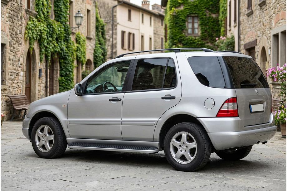 Mercedes ML W163 1997–2005 Tayga Grey -sivuaskelmat (2 kpl, alumiini) Image