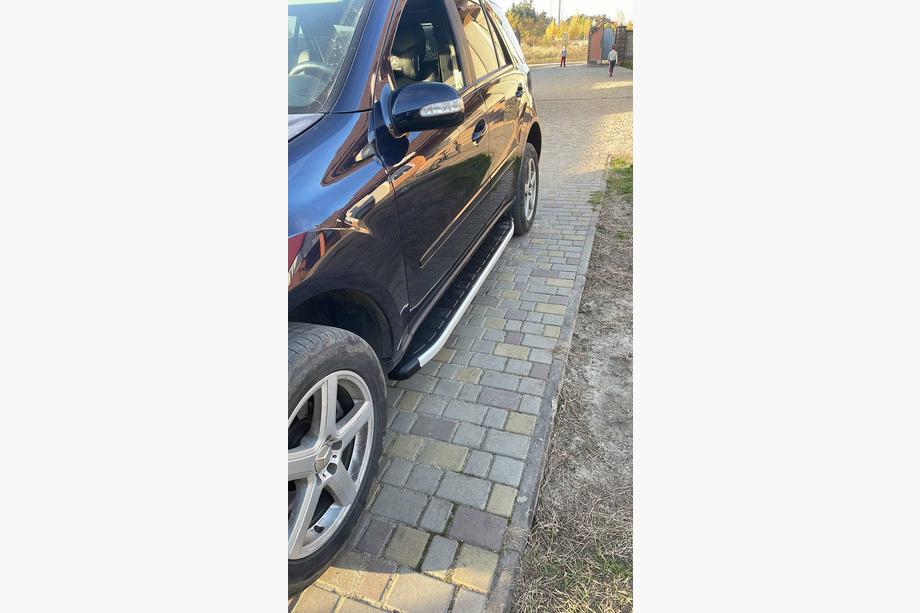 Mercedes ML W164 2005–2011 Sivuporraslaudat Fullmond (2 kpl, alumiini) Image