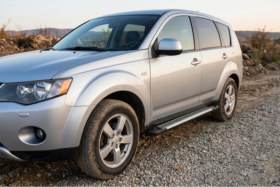 Mitsubishi Outlander 2006–2012 Line-astinlaudat (2 kpl, alumiini) Image