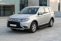Mitsubishi Outlander 2012–2021 Sivuporrast Bosphorus Black (2 kpl, alumiini) kuva 1