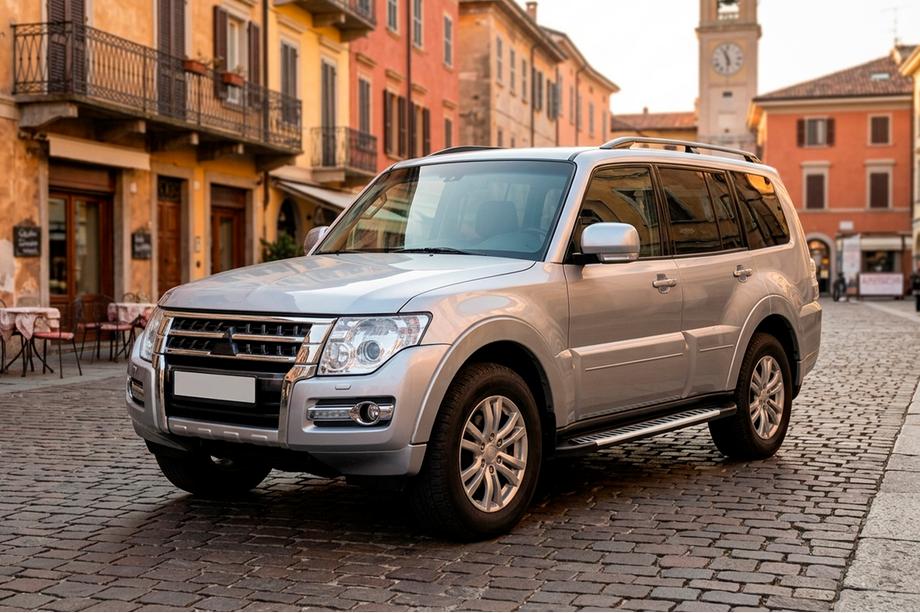 Mitsubishi Pajero Wagon IV 2006–2021 Line-astinlaudat (2 kpl, alumiini) Image