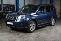 Nissan X-trail T31 2007–2014 Sivuporrast Bosphorus Black (2 kpl, alumiini) kuva 1