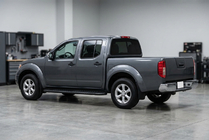 Nissan Navara 2006–2015 Sivuporrast Bosphorus Black (2 kpl, alumiini) kuva 1