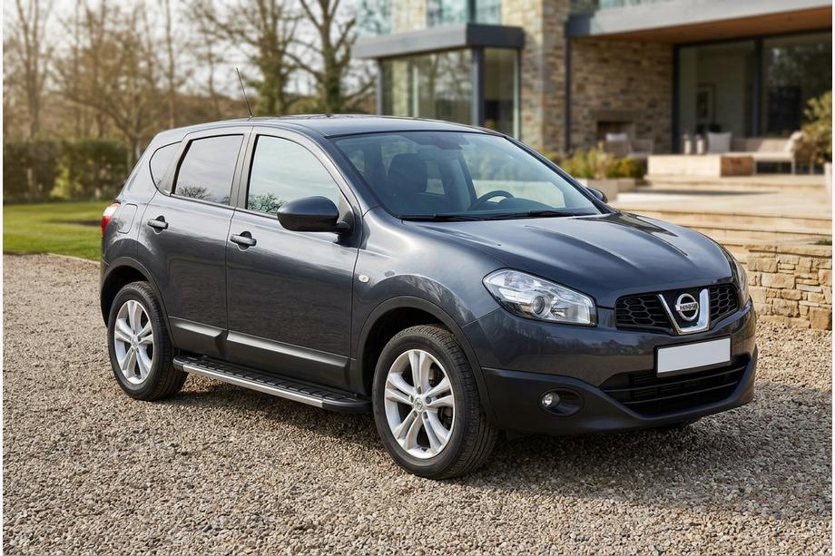 Nissan Qashqai 2010–2014 Duru sivuportaat (2 kpl, alumiini) Pitkä akseliväli Image