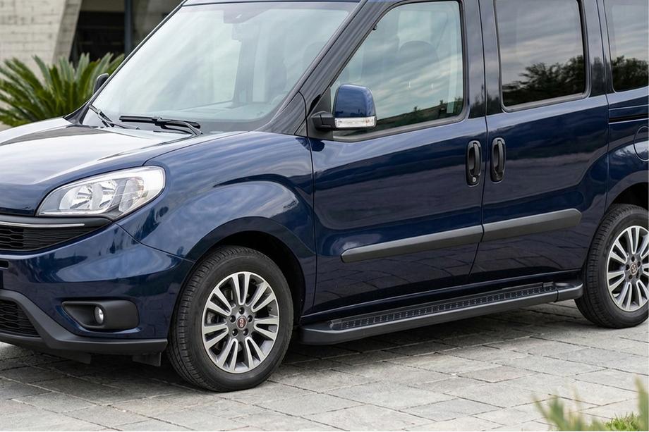 Opel Combo 2012–2018 Allmond Black sivuaskelmat (2 kpl, alumiini) Image