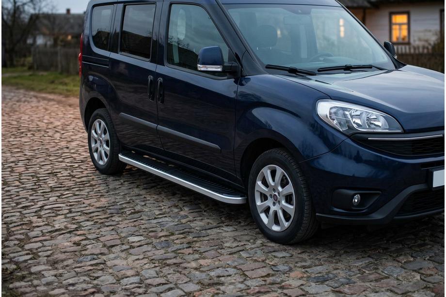 Opel Combo 2012–2018 Tayga Grey -sivuaskelmat (2 kpl, alumiini) Image