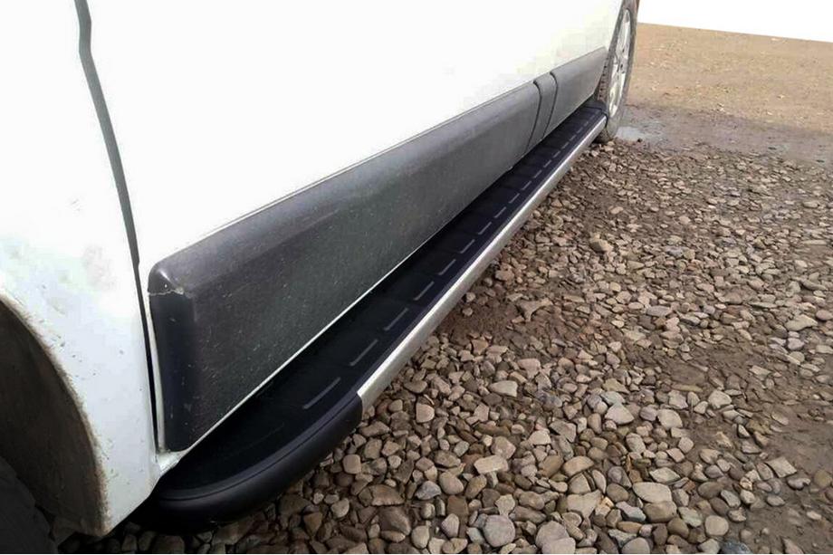 Renault Trafic 2001–2015 Duru sivuportaat (2 kpl, alumiini) Image