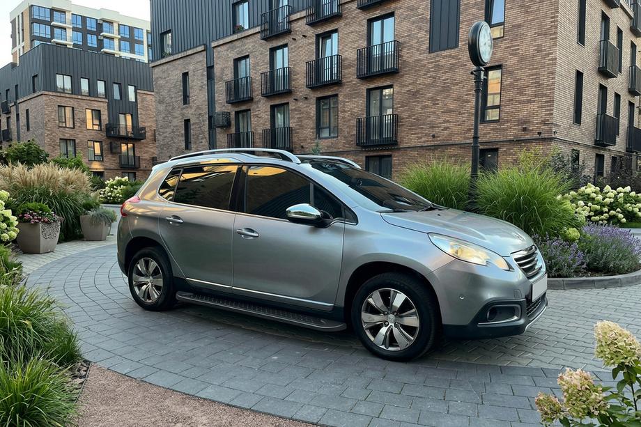 Peugeot 2008 2013–2019 Allmond Black sivuaskelmat (2 kpl, alumiini) Image