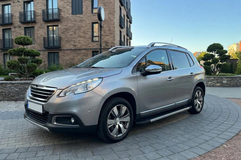 Peugeot 2008 2013–2019 Sivukynnykset RedLine V1 (2 kpl, alumiini) Image