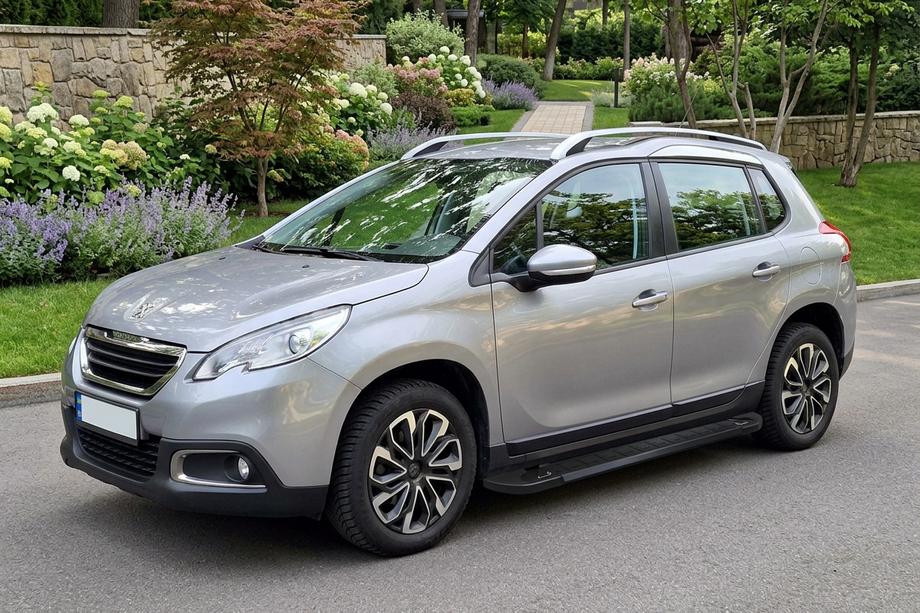 Peugeot 2008 2013–2019 RedLine Black sivuportaat (2 kpl, alumiini) Image